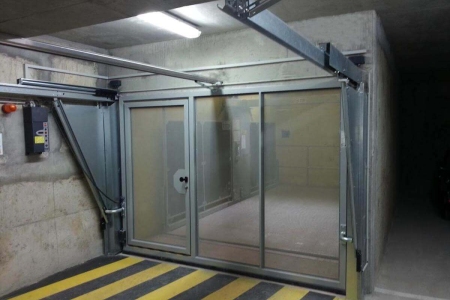 1452680379.27_2.IP1-HMT-V08-(5)-car-lifts.jpg